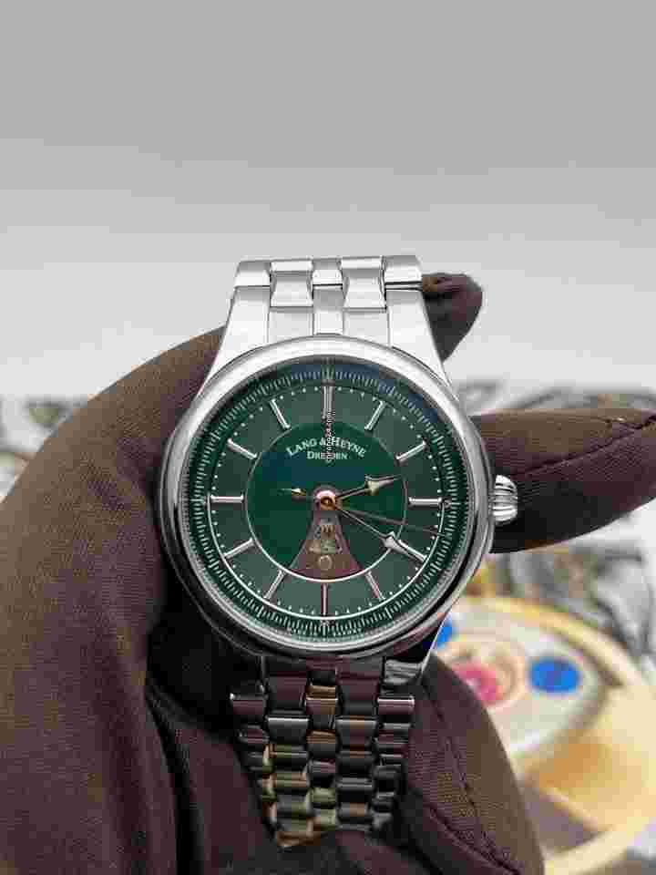 Lang & Heyne
                           
                                 Green Dial