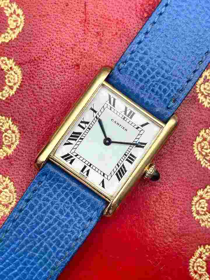 Cartier Tank Louis Cartier
1970 | Paris dial Jager-Le-Coultre movement