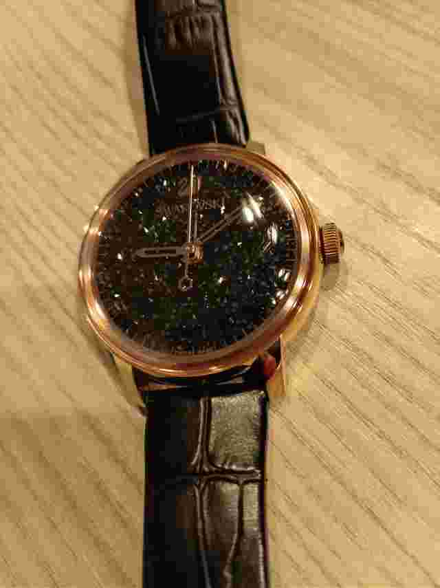 Swarovski chrystaline hours Bellissimo orologio Swarovski . Cinturino un po consumato! 