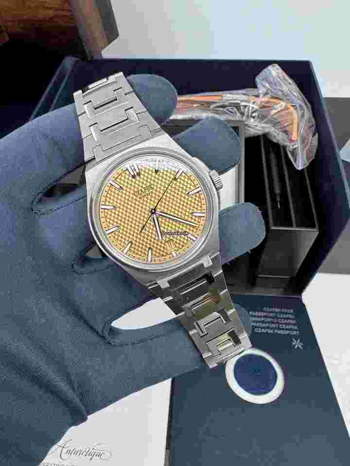 Czapek
                           
                                 Antarctique