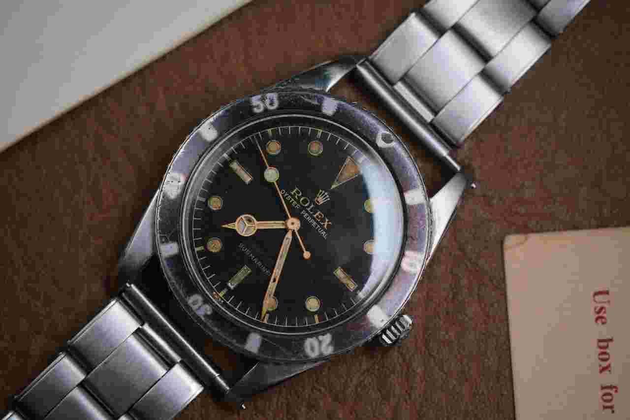 Rolex Submariner (No Date)
                           
                                 6536-1 red depth