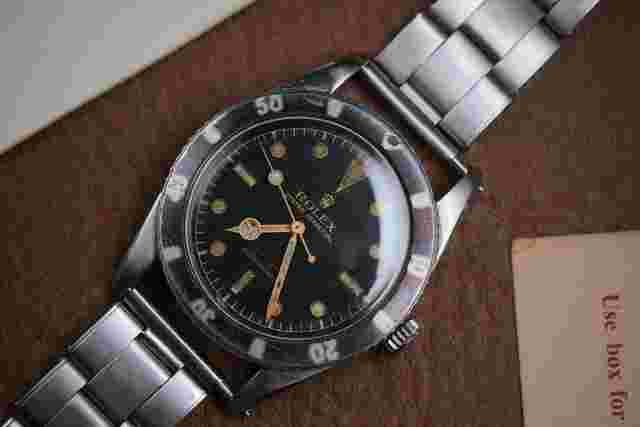 Rolex Submariner (No Date)
                           
                                 6536-1 red depth