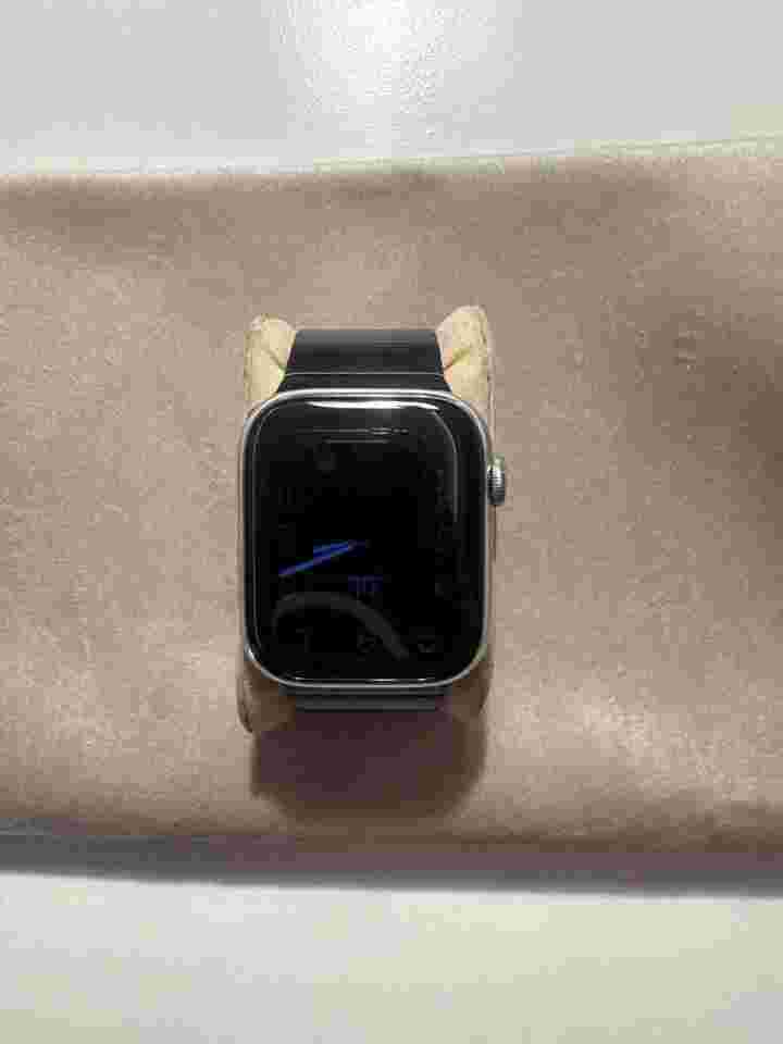 Apple Apple Watch Seria 8 Apple Watch Series 8 45mm Stainless Steel GPS + Cellular + C