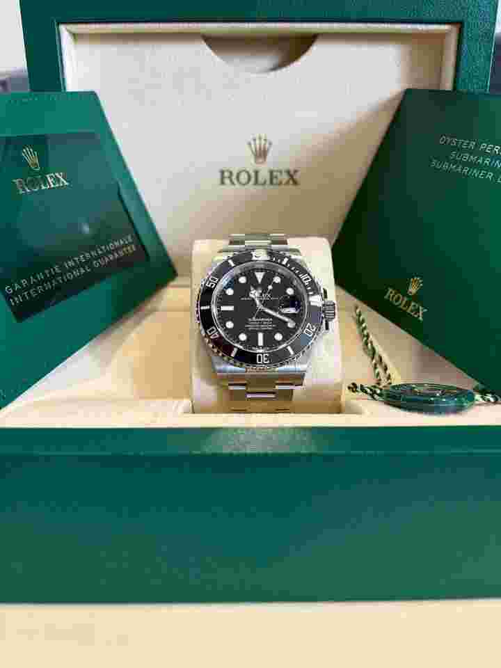 Rolex Submariner Date
                           
                                 126610ln - 2024