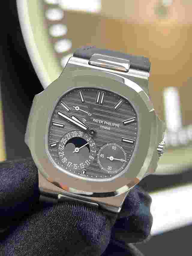 Patek Philippe Nautilus
                           
                                 5712G White Gold Moonphase