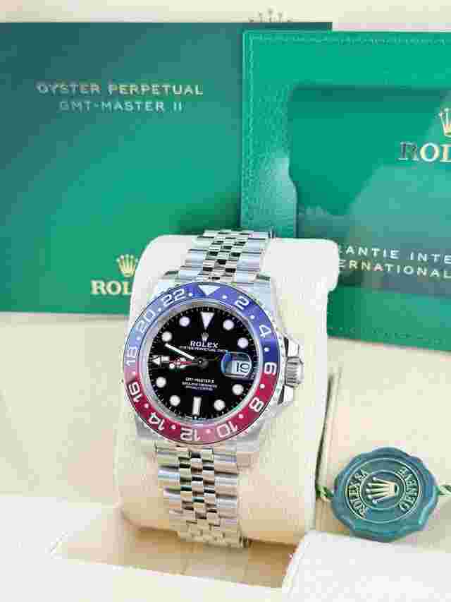 Rolex GMT-Master II Like New 2021 GMT-Master II 40mm “Pepsi” on Jubilee Bracelet