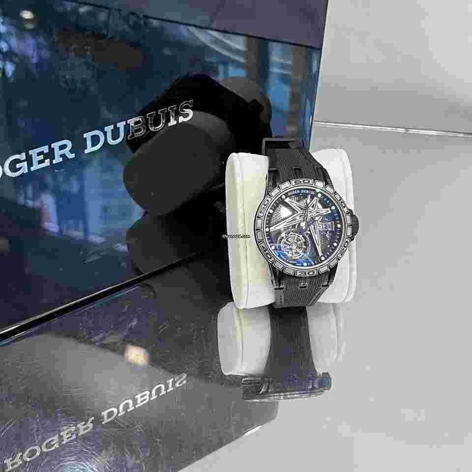 Roger Dubuis
                           
                                 RDDBEX0815