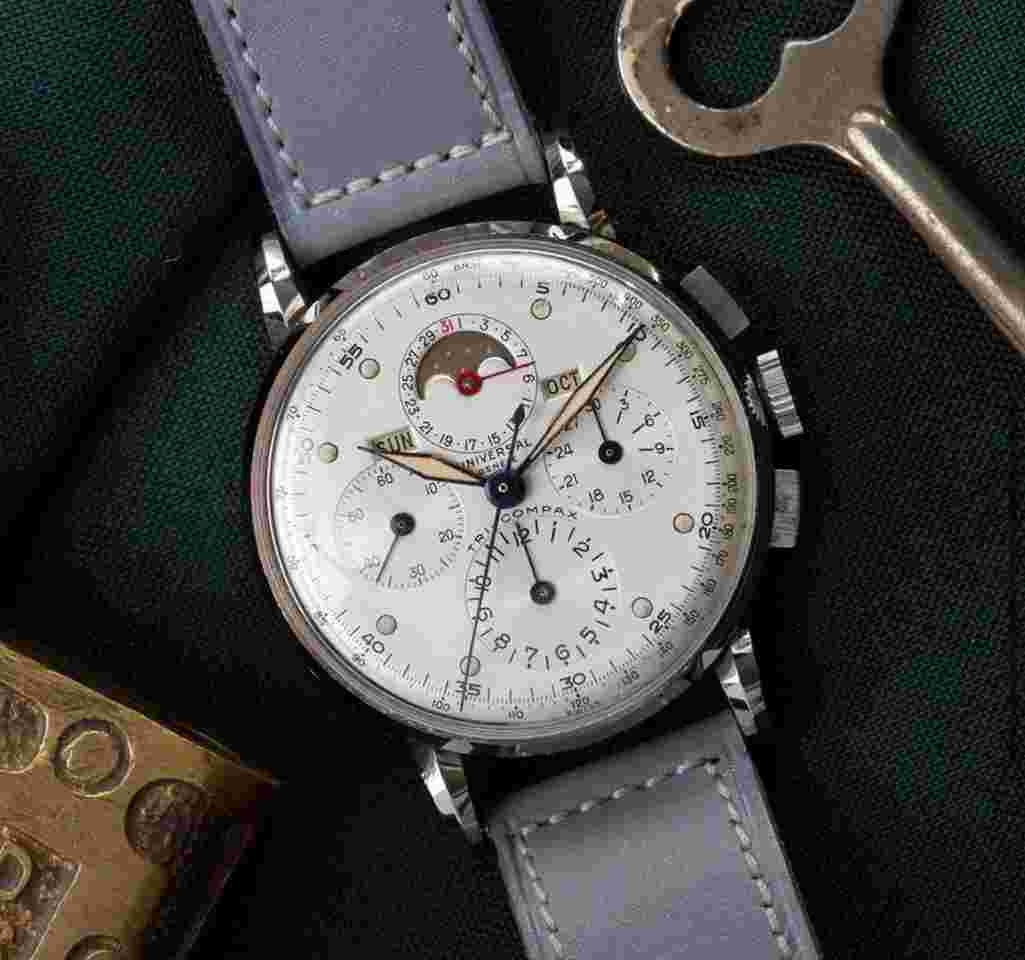 Universal Genève Tri-Compax 22250
