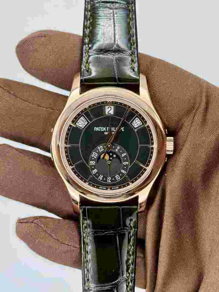 Patek Philippe Annual Calendar
                           
                                 NEW 2025 Annual Calendar 5205R-011