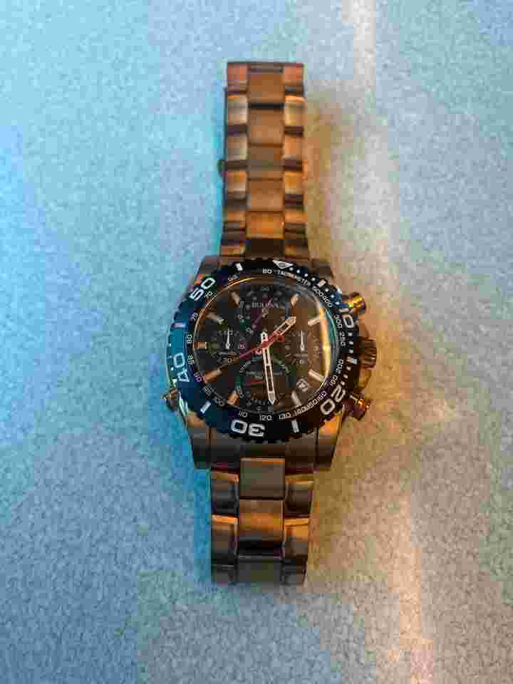 Bulova Precisionist 98B212