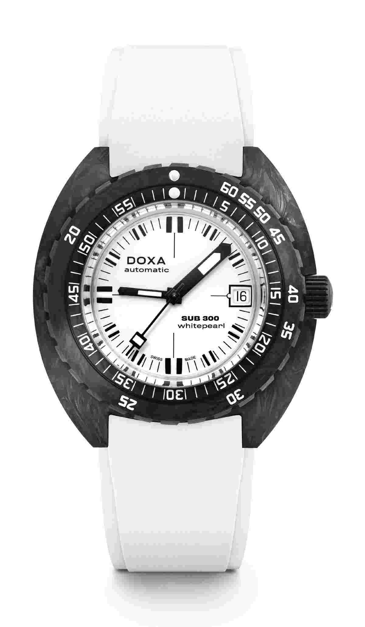 Doxa
SUB 300 Carbon Whitepearl