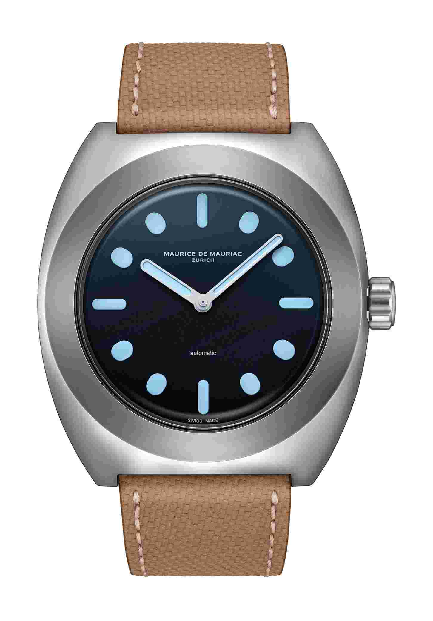 Maurice de Mauriac
Pillow Watch Titanium