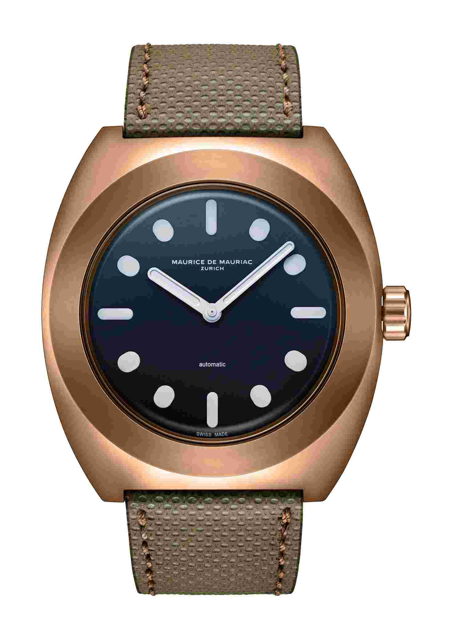 Maurice de Mauriac
Pillow Watch Bronze