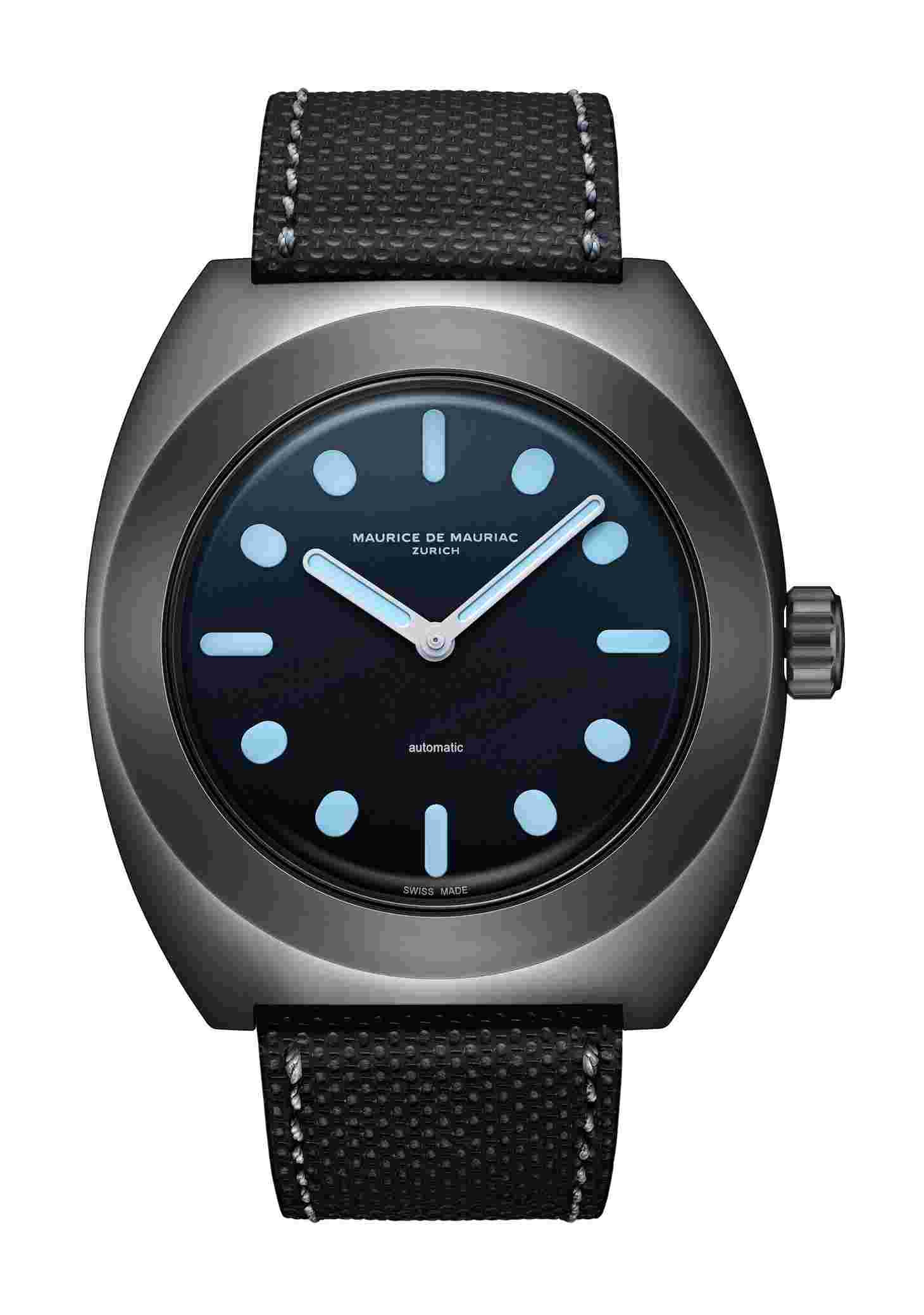 Maurice de Mauriac
Pillow Watch DLC