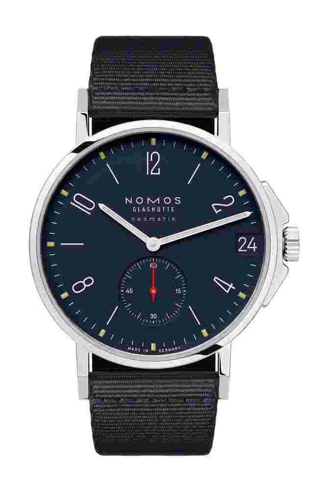 Nomos Glashütte
Ahoi neomatik 38 Date Atlantic