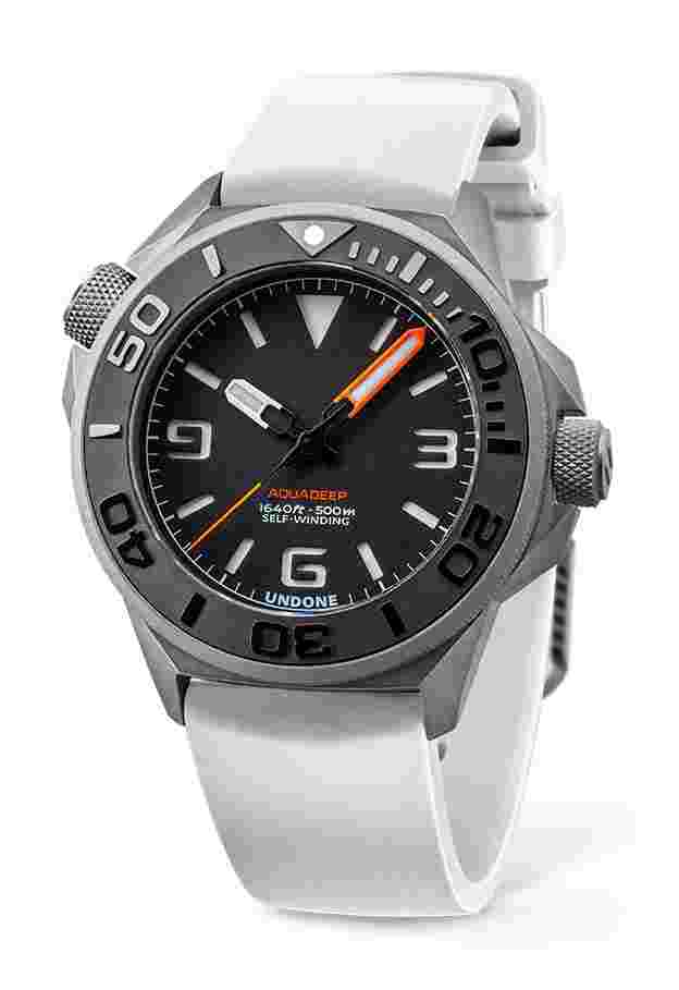 Aquadeep Signal White Automatic