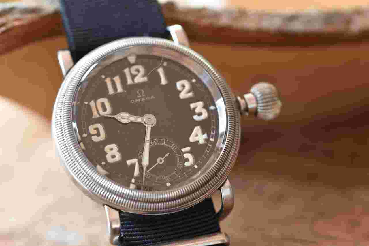 Omega Classic
Ck700 Military Extremely rare German Pilot Vintage Luftwaffe