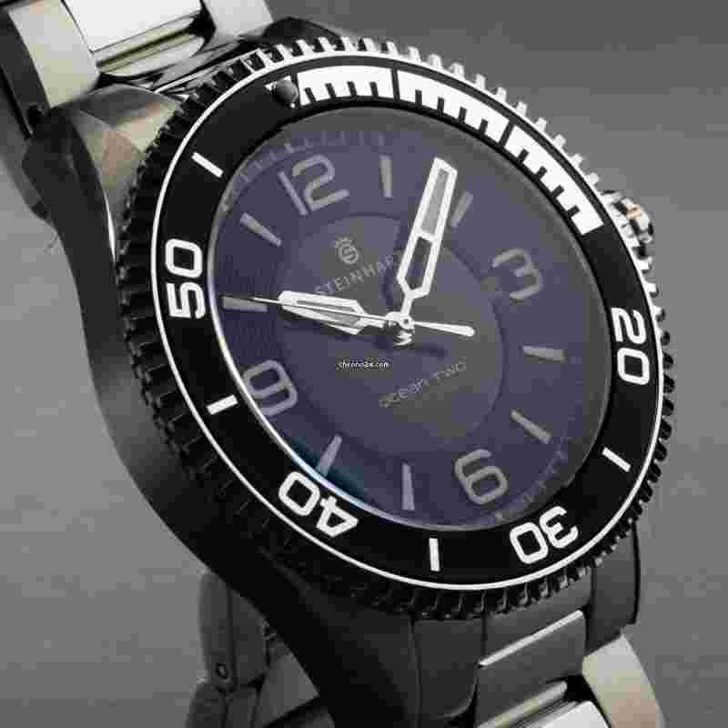 Steinhart
Ocean 2 Black Automatic 43mm Swiss Diver Watch 106-1141