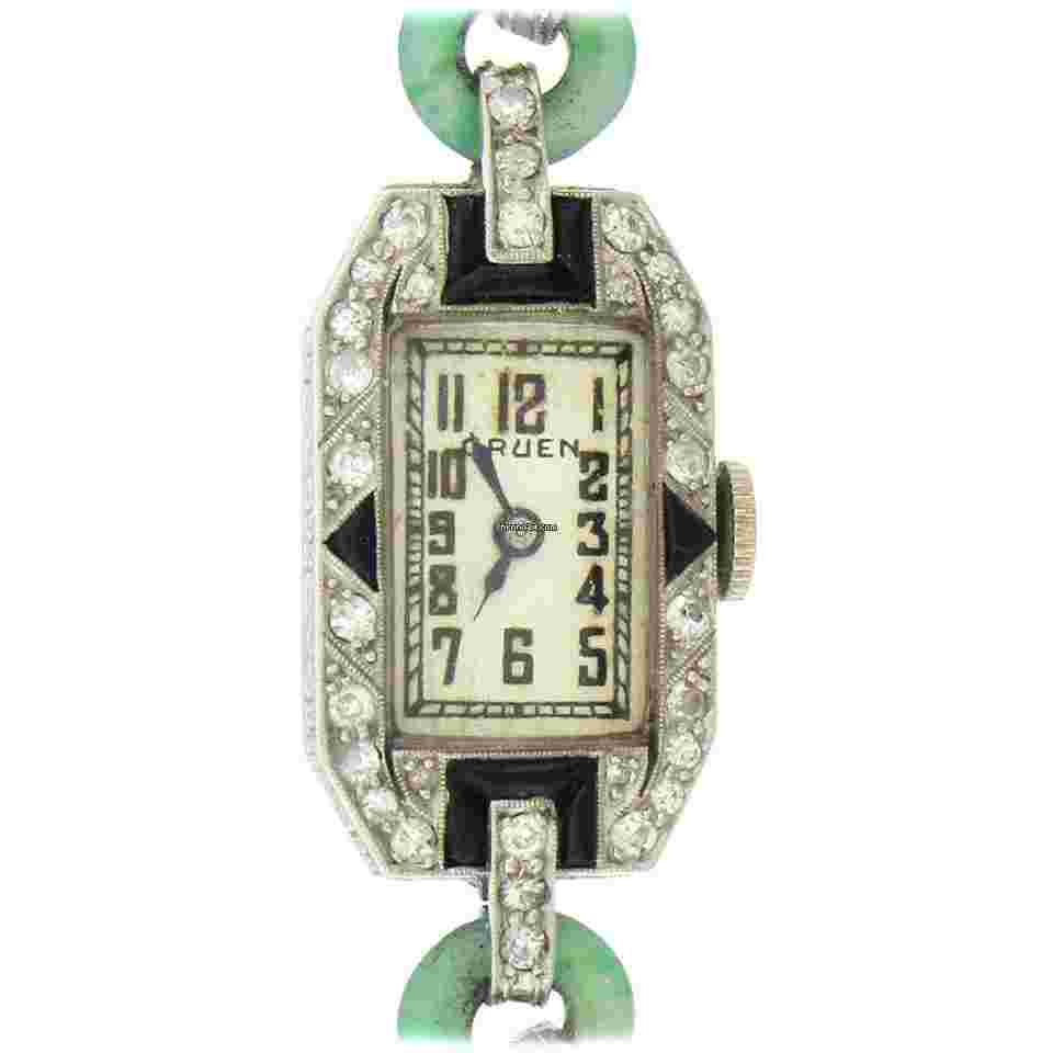 Gruen
Art Deco dress watch