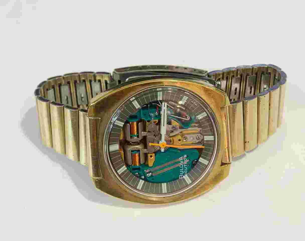 Bulova Accutron
Vintage Accutron Spaceview