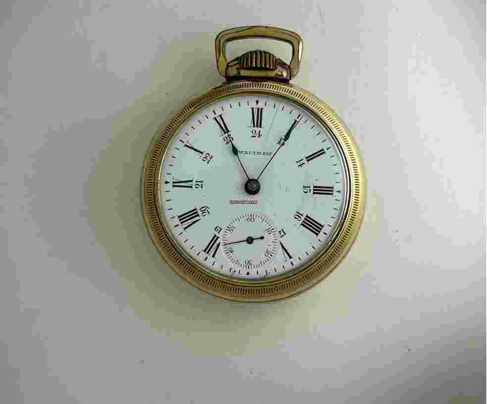 Waltham
Military Railroad 24Hr. White Porcelain Dial Screw Down Case Back Coin Edge Bezel U.S.A.