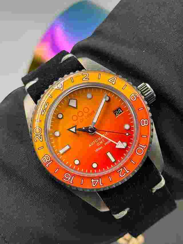 Out of Order Shaker Automatic GMT Sex On The Beach