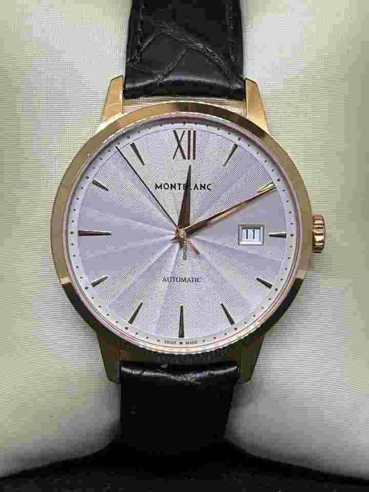 Montblanc Heritage Spirit
Date