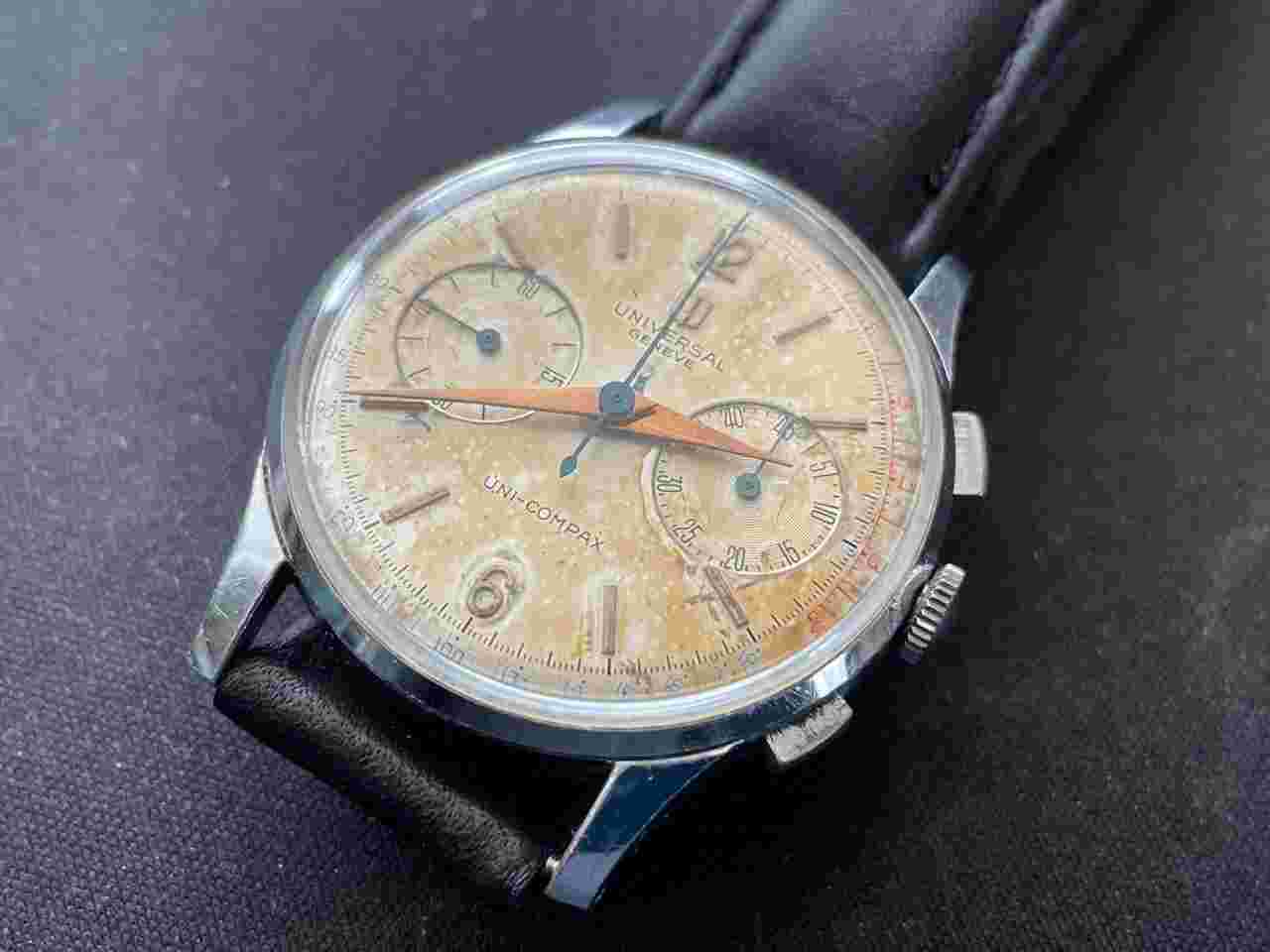 Universal Genève Uni-Compax
Vintage 37mm Steel Uni Compax Chronograph Ref. 32416