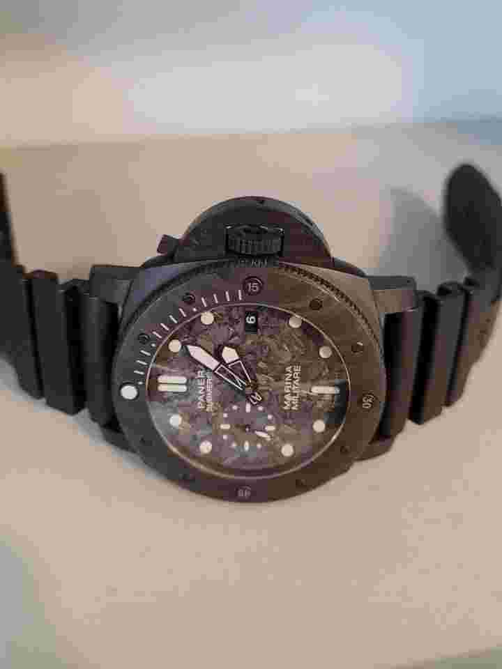 Panerai Luminor Submersible
Pam 979 Luminor Submersible Marina Militare Carbon 46mm. Very Nice