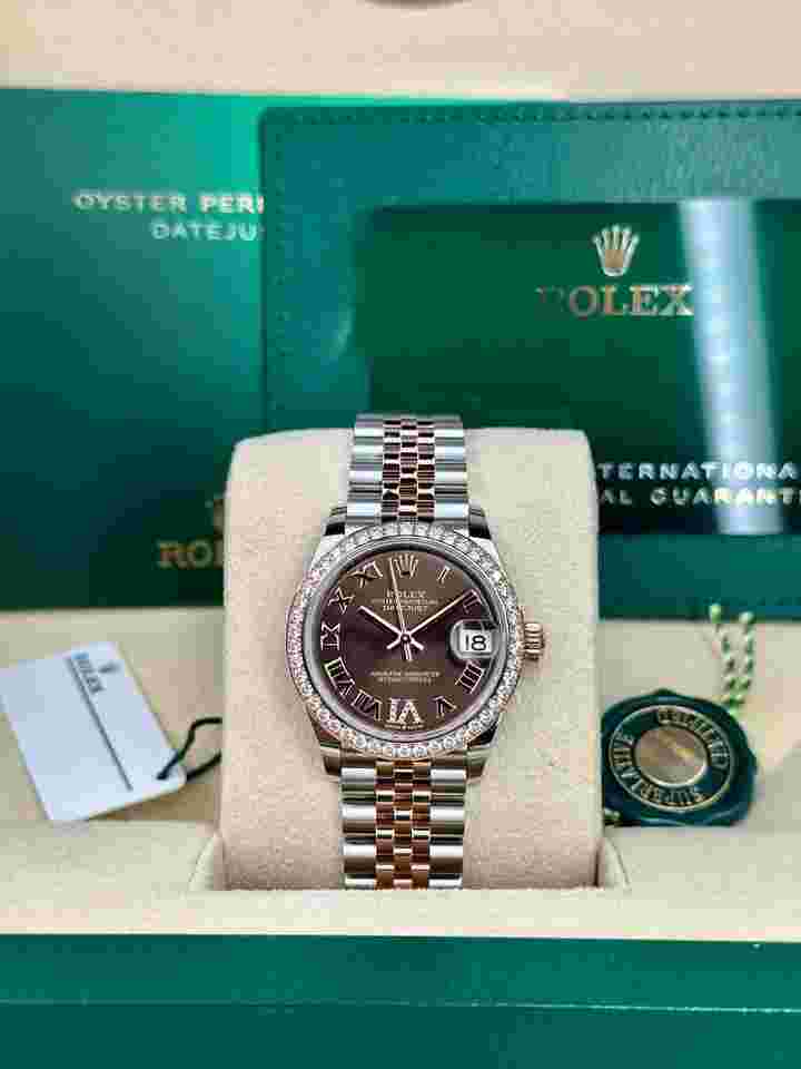 Rolex Lady-Datejust
278381RBR Lady-Datejust Two-Tone Rose Gold ss Chocolate Diamond @6 Dial 31mm
