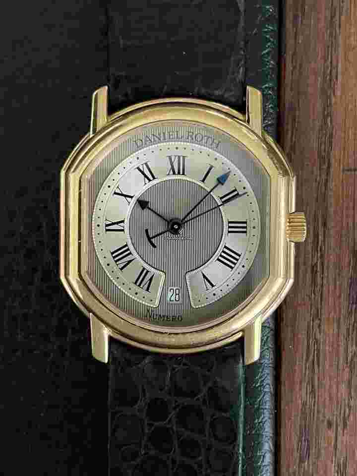 Daniel Roth
Sport Automatic Yellow Gold 2157 Rare Circa 1992