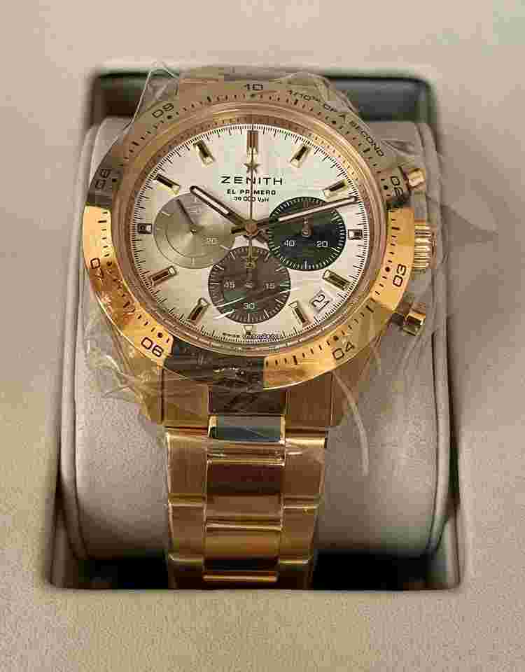 Zenith Chronomaster Sport
Automatic 41 mm 18KT Rose pink Gold NEW B&P men's watch