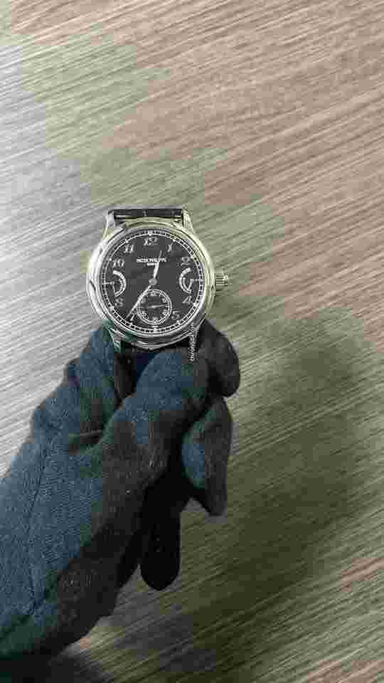 Patek Philippe Minute Repeater
6301P Minute Repeater Grand Sonnerie