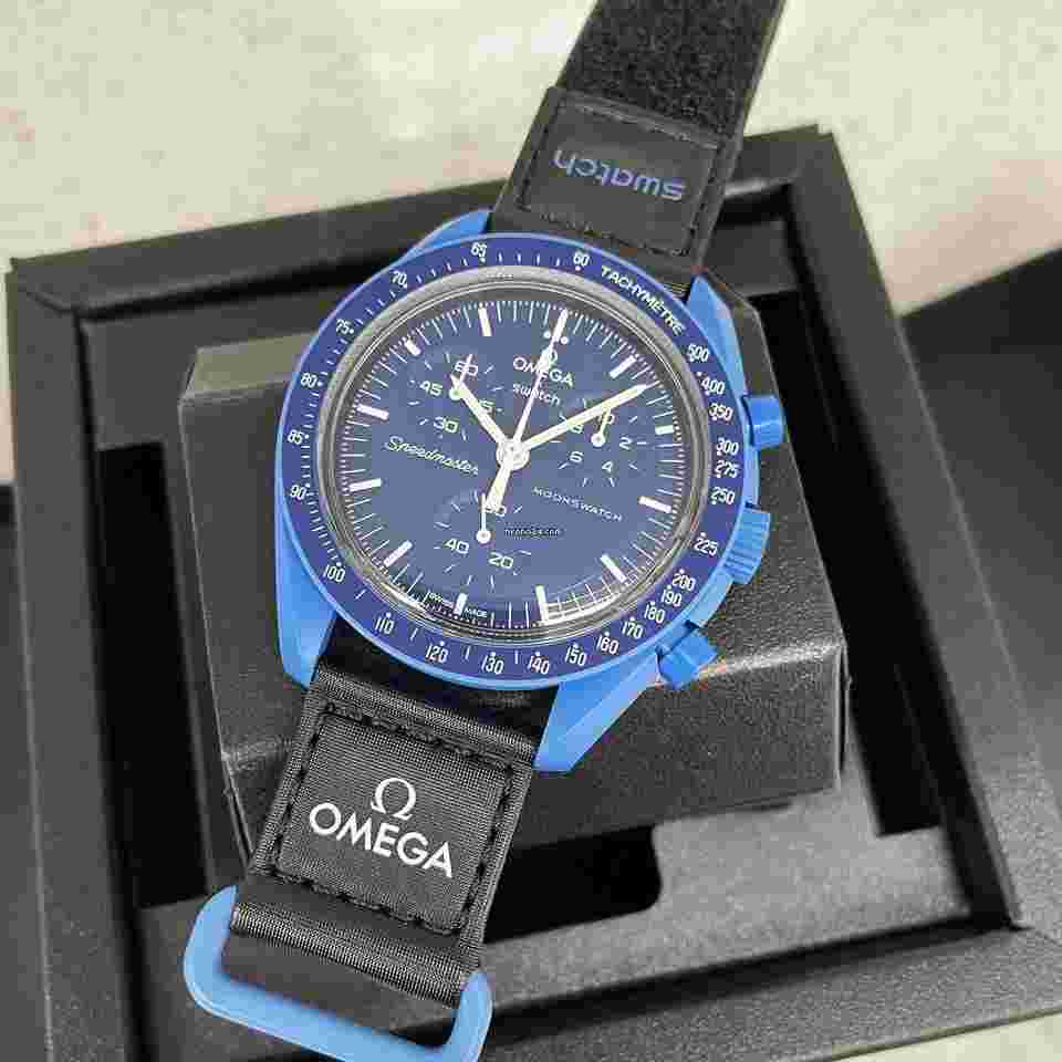 Swatch Moonswatch
NEW Moonswatch "Mission To Neptune" Swatch x Omega Navy Blue SO33N100