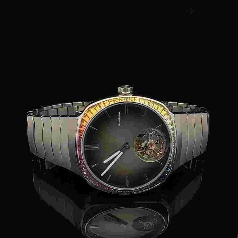 H.Moser & Cie.
Streamliner Tourbillon 40mm - Rainbow 6804-1201
