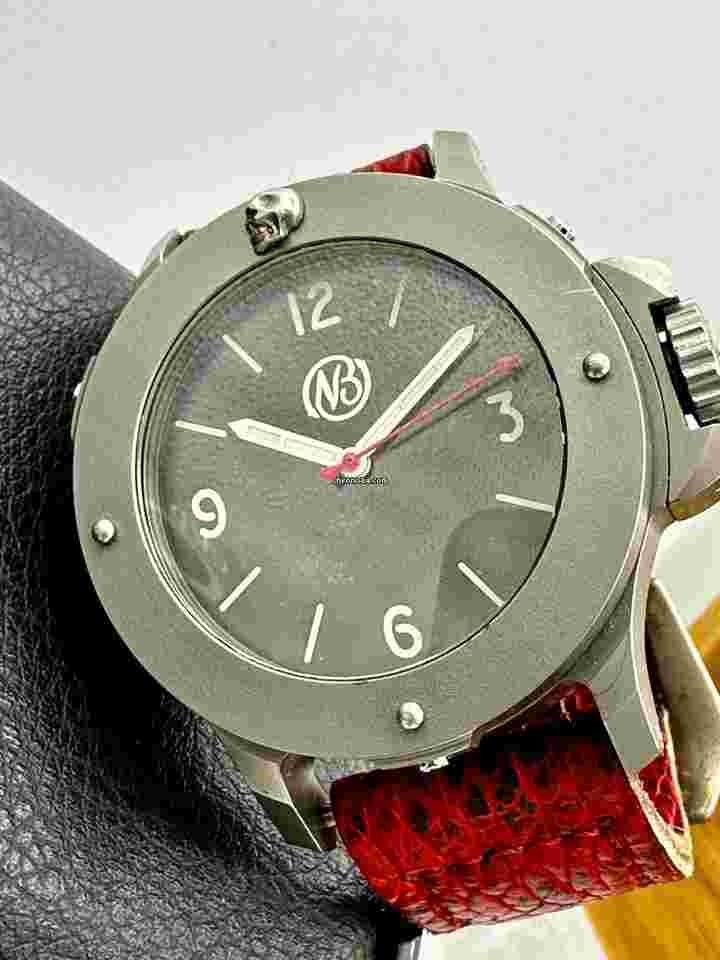 Ennebi
FONDALE 44 9682 LIMITED BLACK DIAL TITANIUM 44MM 1000M 3 Bezels 4 Straps