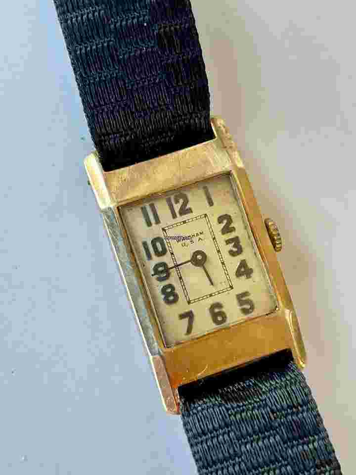 Waltham
U.S.A. Solid 9K(375) Red Gold Dennison ALD Case Art Deco Curvex Rectangular Two Tone Dial