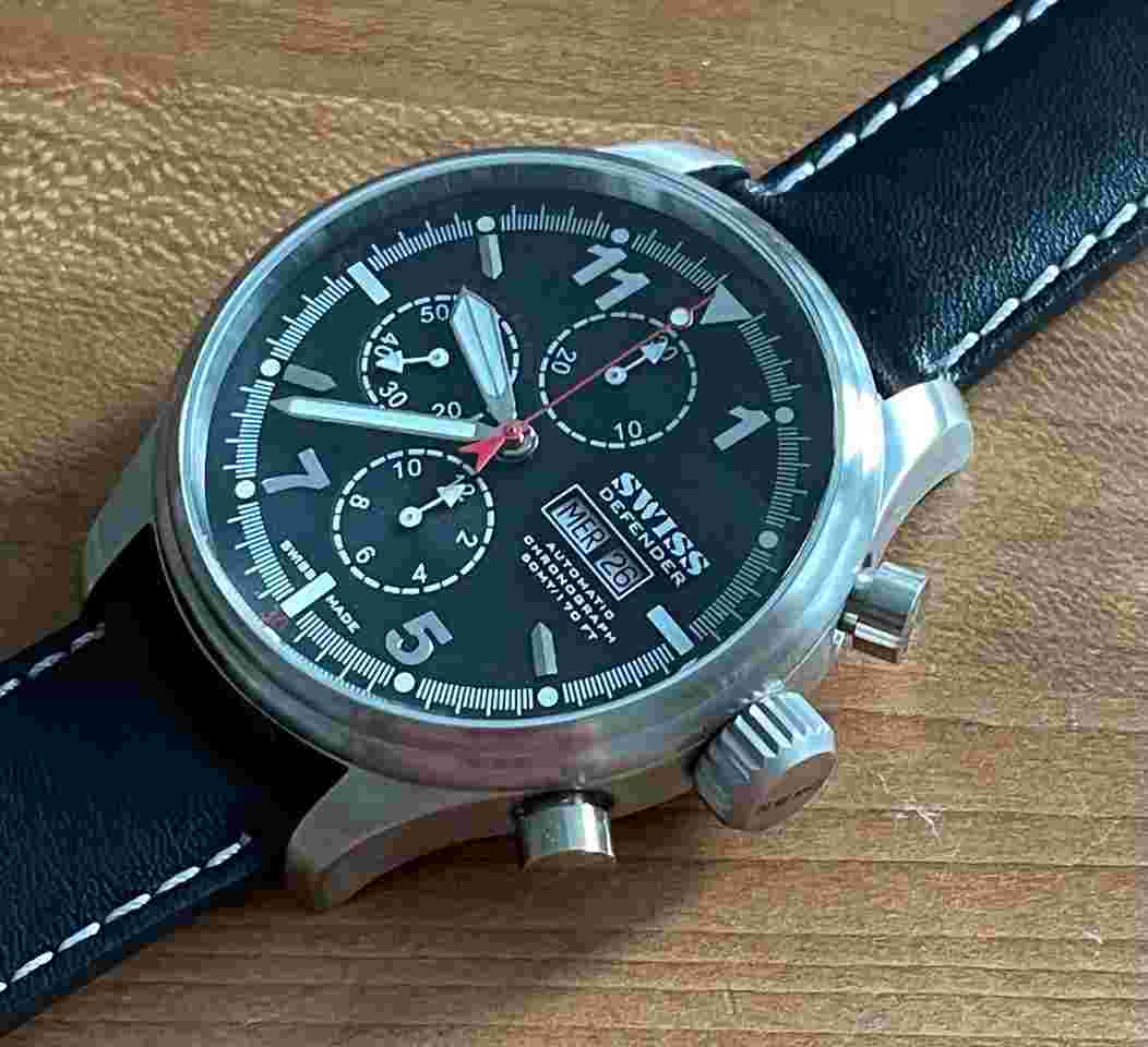 SWISS DEFENDER Automatic Chronograph Referenz CR 7750 NEU UVP CHF 3‘260.