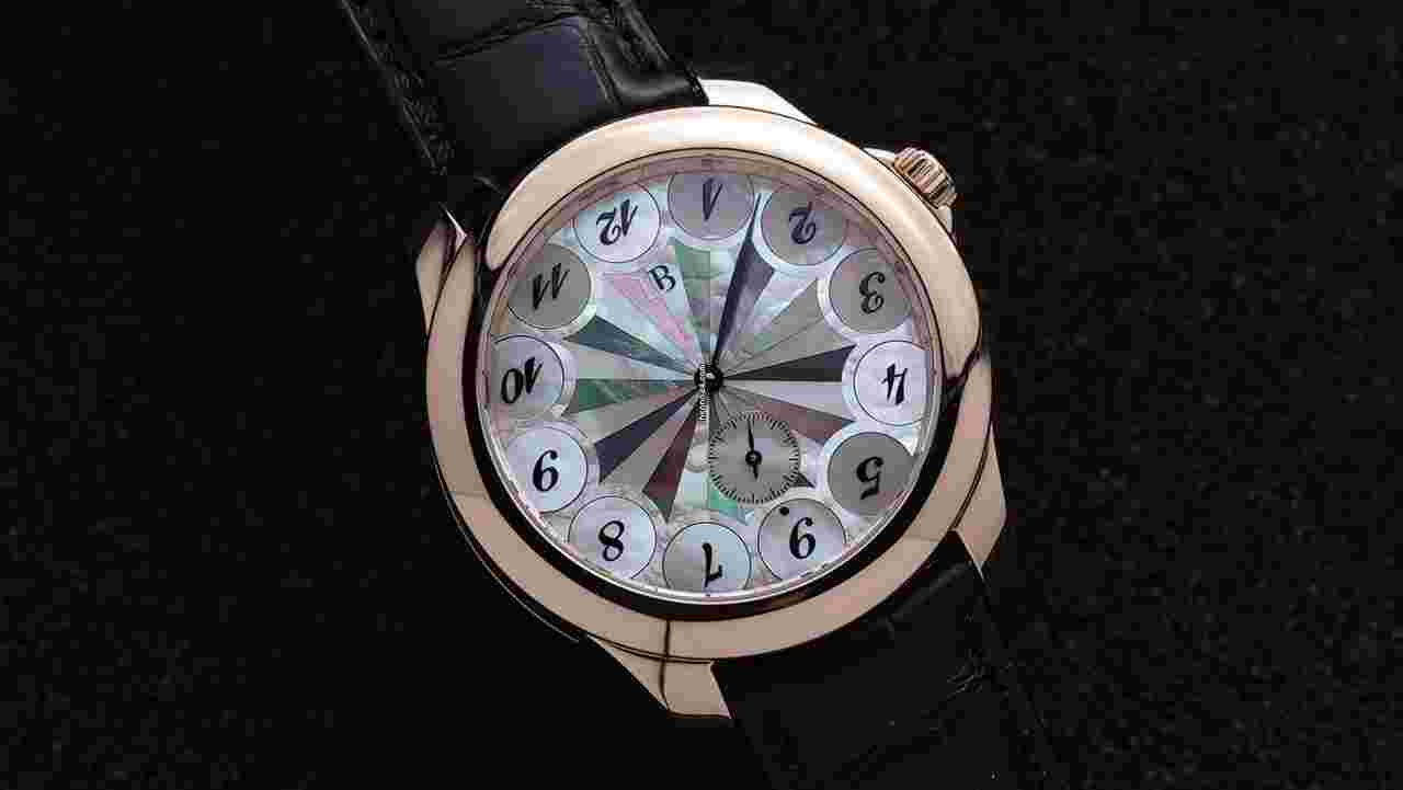 Ludovic Ballouard
Rose Gold Mother of Pearl Dial - Limited Edition of 12