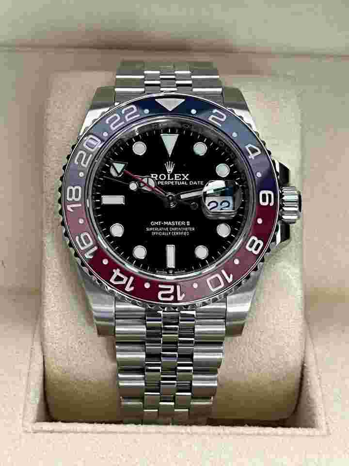 Rolex GMT-Master II
Pepsi GMT Jubilee Bracelet 2021 Mint 126710BLRO