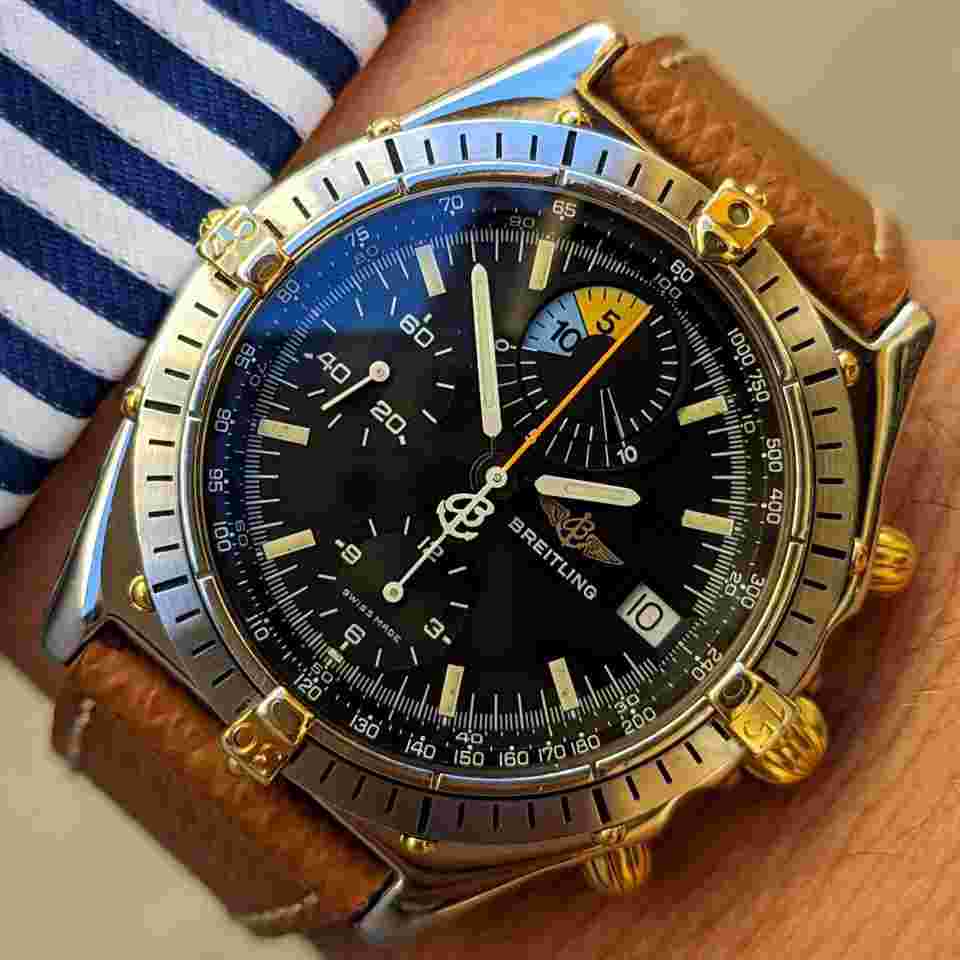 Breitling Chronomat
Yachting Regatta Gold & Steel Chronomat 81.950 Black Dial