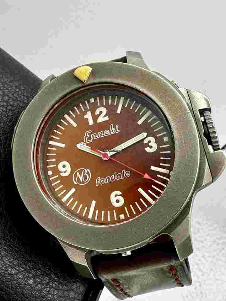 Ennebi
FONDALE 9640 TRIPLE LOGO ROOT BEER SWISS AUTOMATIC TITANIUM 47MM 1000M