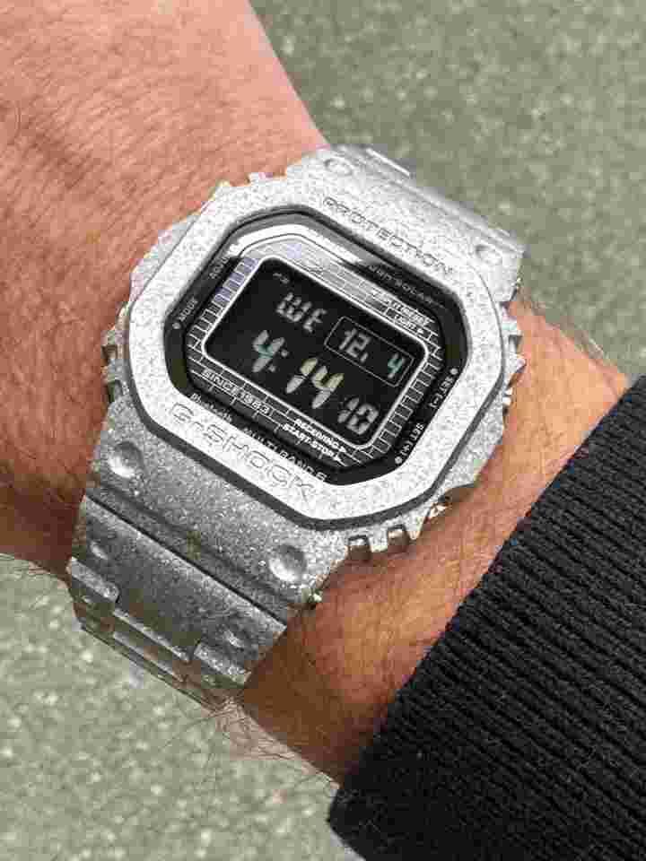 Casio G-Shock
ReCrystallized 40th Anniversary Limited GMW-B5000PS-1ER