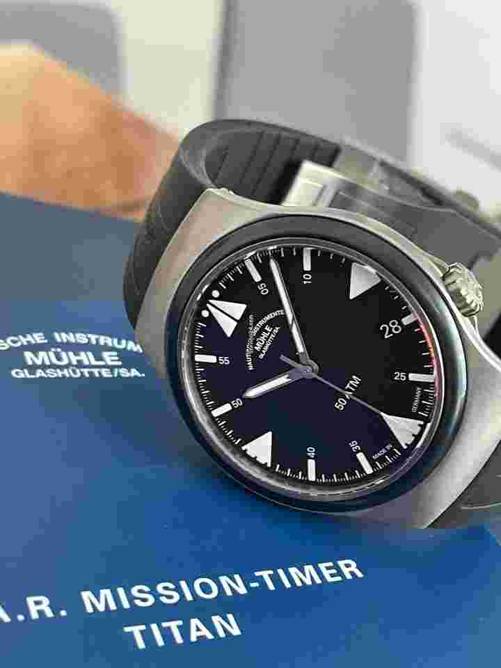 Mühle Glashütte
S.A.R. Mission-Timer Titan / Neu / Full-Set