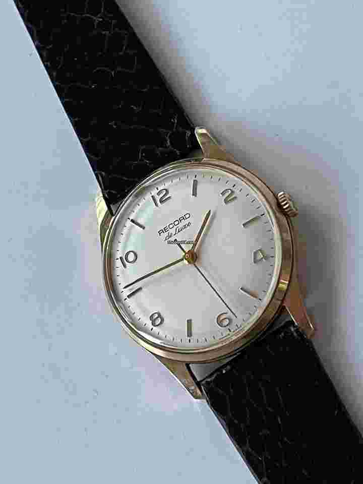 Record
de Luxe Solid 9K(375) Gold Dress Classic Vintage Swiss Made