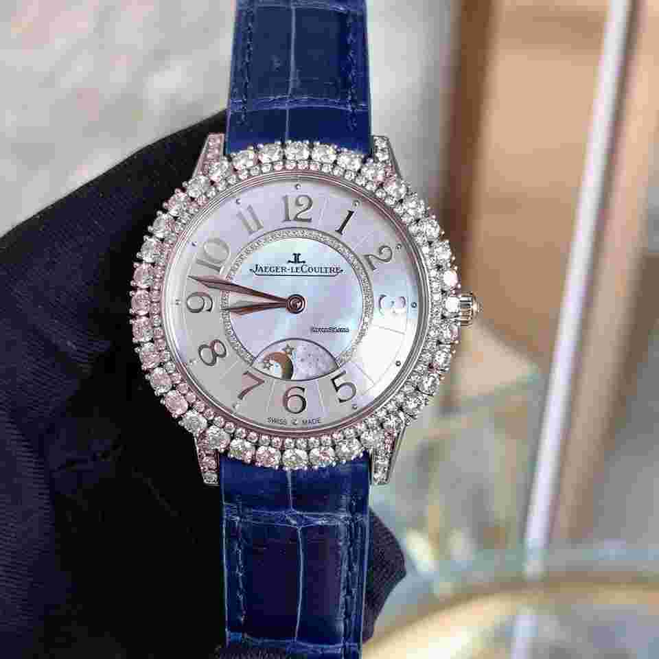 Jaeger-LeCoultre Rendez-Vous
Dazzling Night Day