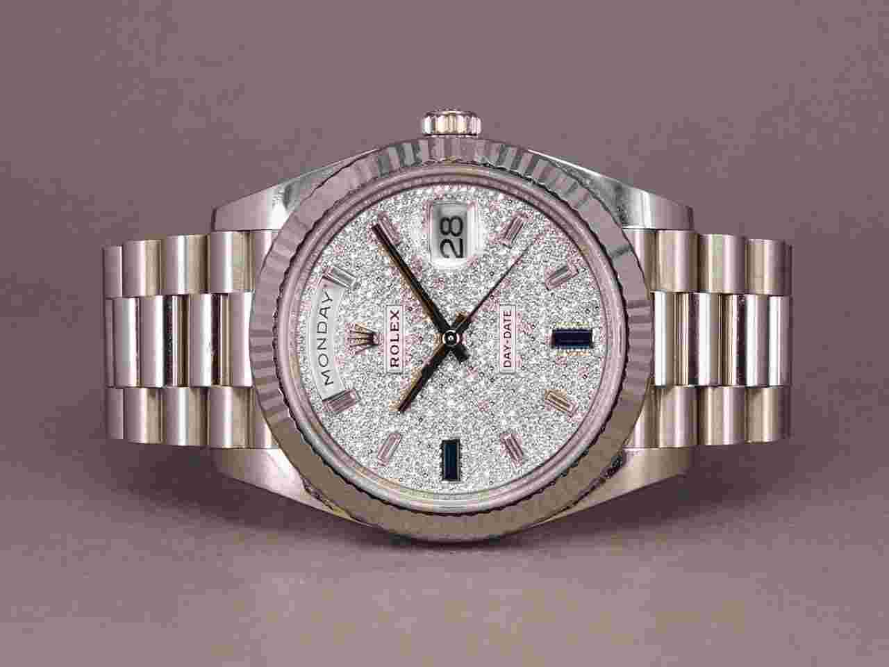Rolex Day-Date 40
Platin 950 - Pave Bagutte Dial - 228236 - 2023