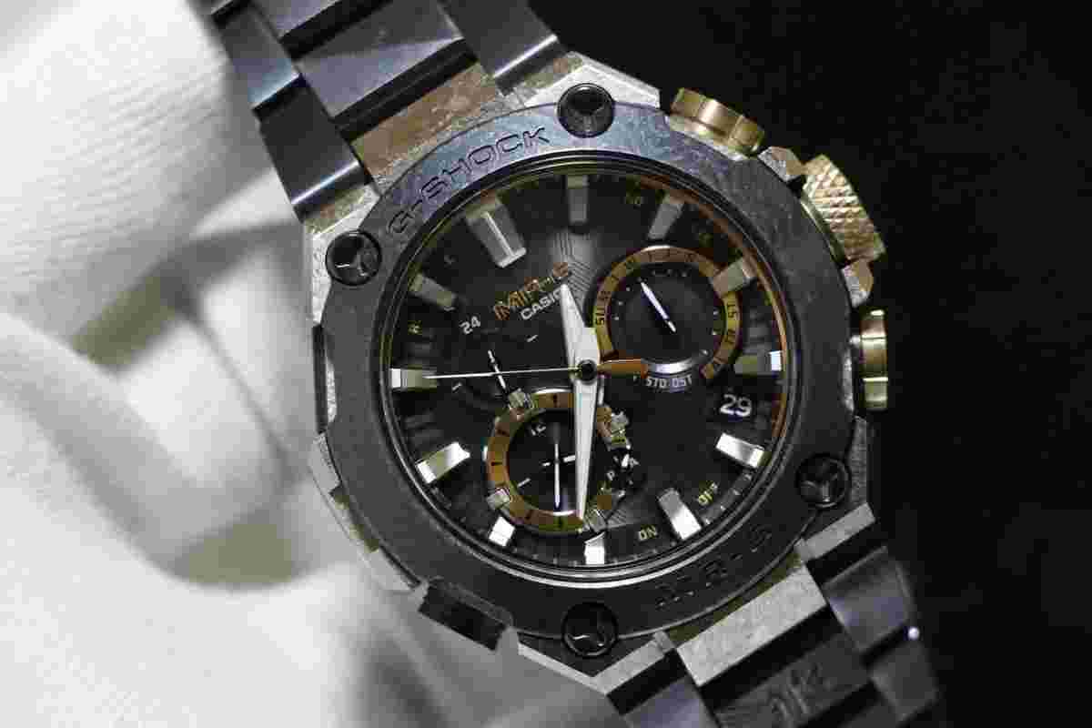 Casio G-Shock
40th Anniversary Model MR-G "Gassan" MRG-B2000GA-1AJR Solar Radio wave
