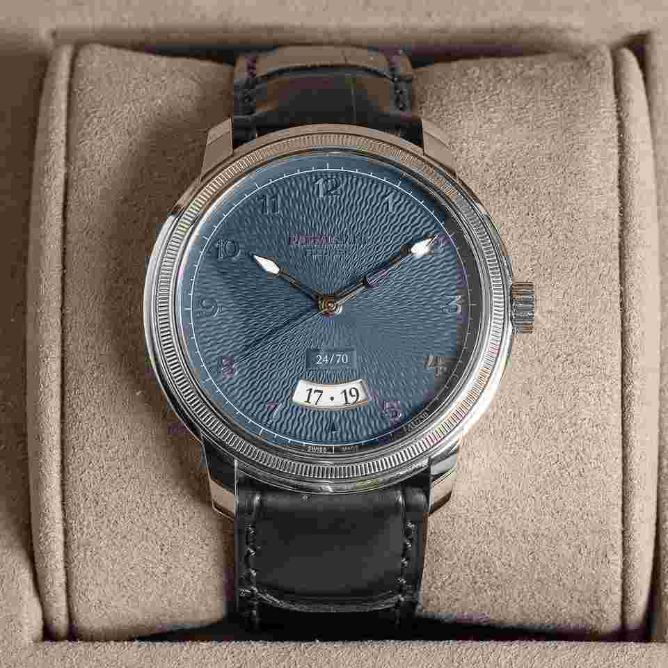Parmigiani Fleurier Toric
Heritage 43mm Limited Edition - FULL SET