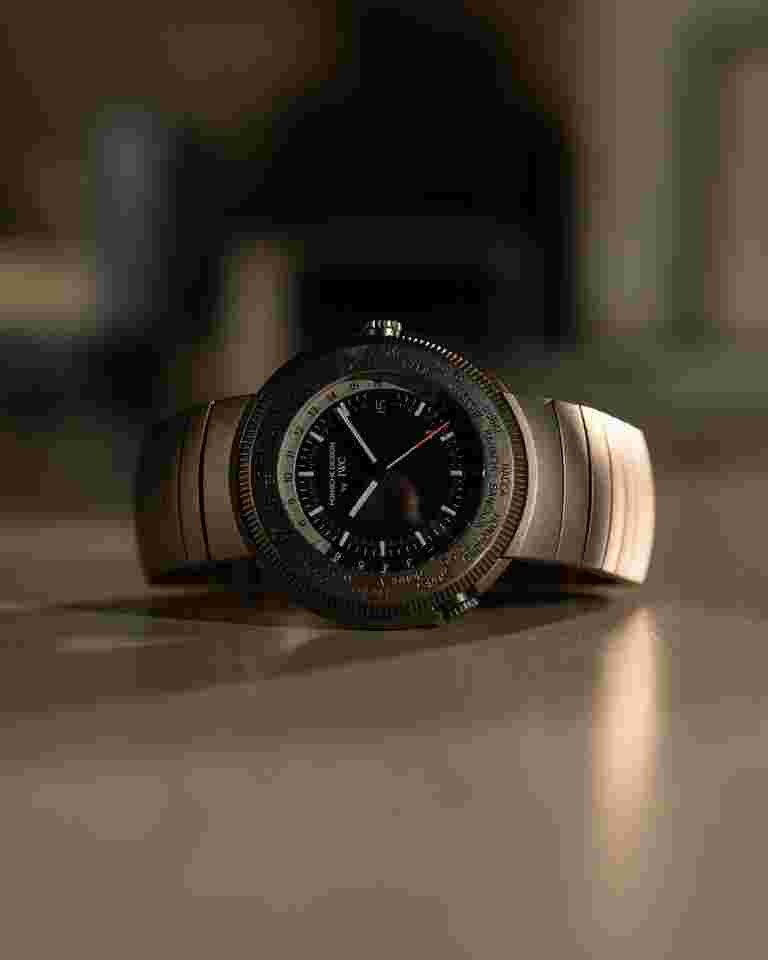 IWC Porsche Design
Ocean 2000 World Timer IW3821 – Titanium